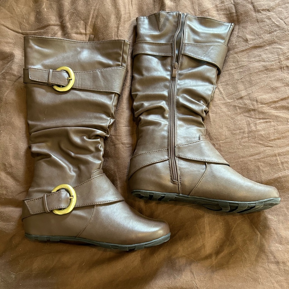 Brown boots